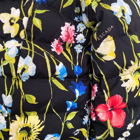 NWT ESCADA Floral Water Repellent Quilted Down Puffer Jacket Size 36 - Picture 9 of 10